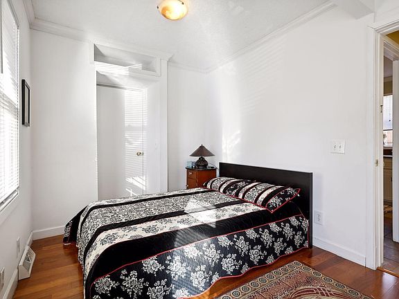 5th image of 5349 45th Ave S