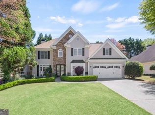 555 Rose Border Dr, Roswell, GA