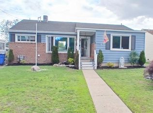 323 Mill Rd, Burlington, NJ 08016