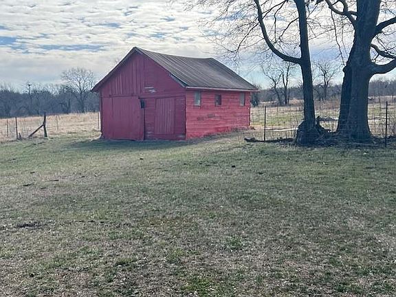 2nd image of 1830 Ness Rd