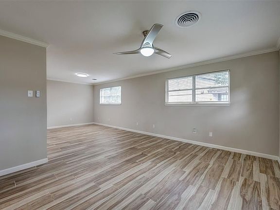 5th image of 4915 Glenmeadow Dr