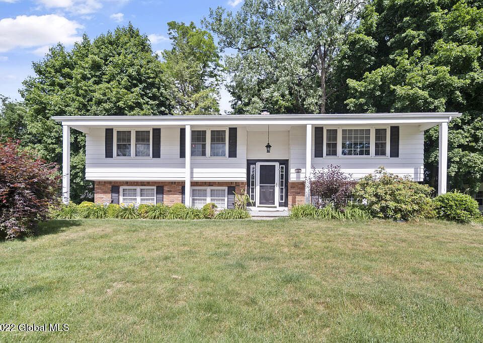 4 Princess Lane, Loudonville, NY 12211 Zillow