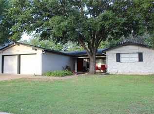 810 Savannah Way, Bedford, TX 76022