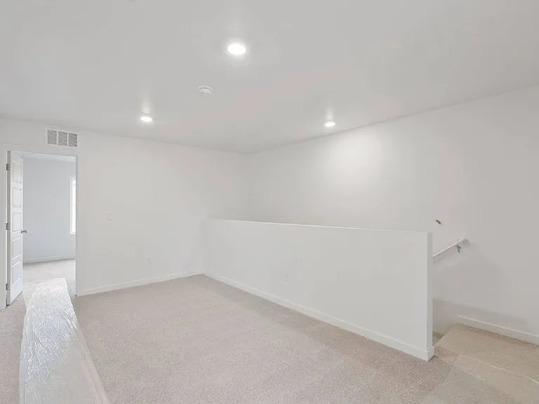 298 Cardinal St — Photo 10