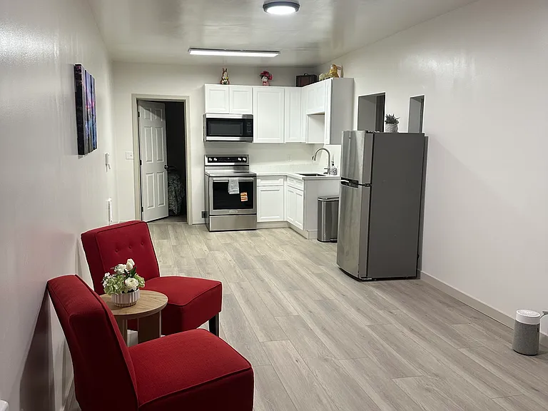 465 W Marine Dr #1 — Photo 1