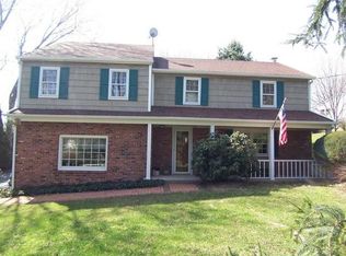 9 Union Rd, Clinton, NJ 08809