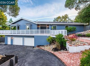 9 Valley Ct, Orinda, CA 94563