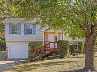 415 Maplewood Cir, Greer, SC 29651