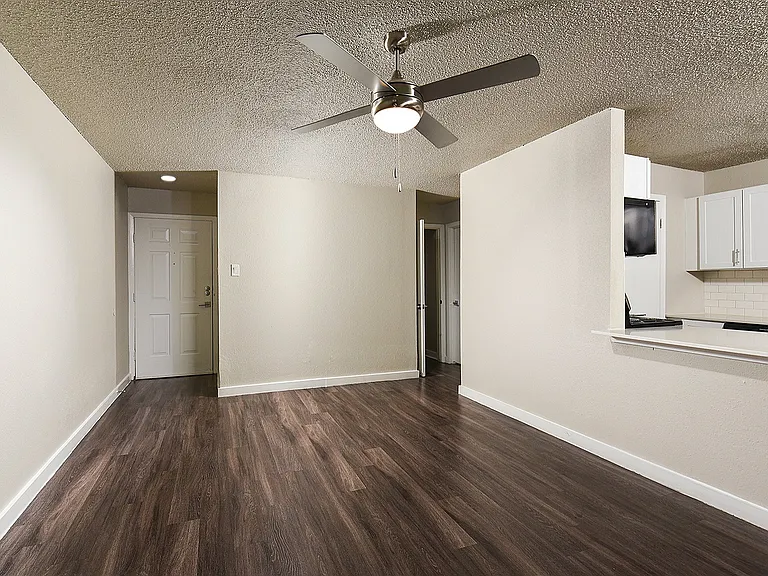Open Kitchen