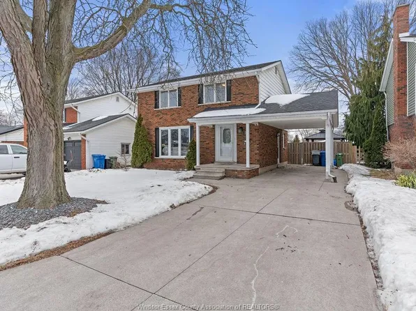 1276 Coventry Ct, Windsor, ON N8S 2W9