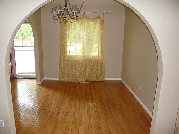 3rd image of 3508 S Kendall Dr