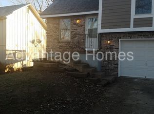 1338 N Mart Way Dr, Olathe, KS 66061