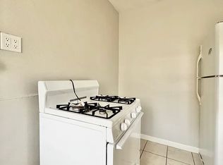 321 Hermosa Ave, Long Beach, CA 90802