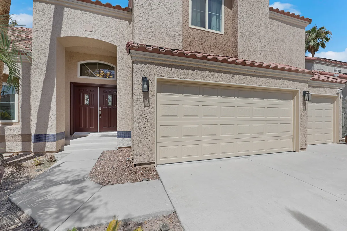 3 bed, 2.5 bath, 2231 sqft, $2,600 — Photo 4