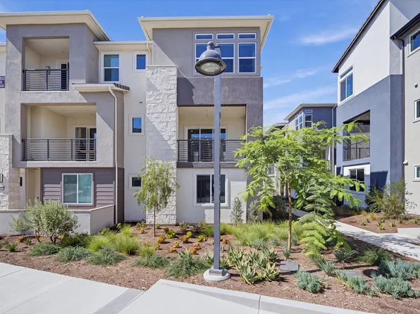 836 Sonia, Irvine, CA 92618