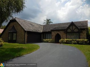 9720 NW 10th St, Plantation, FL 33322