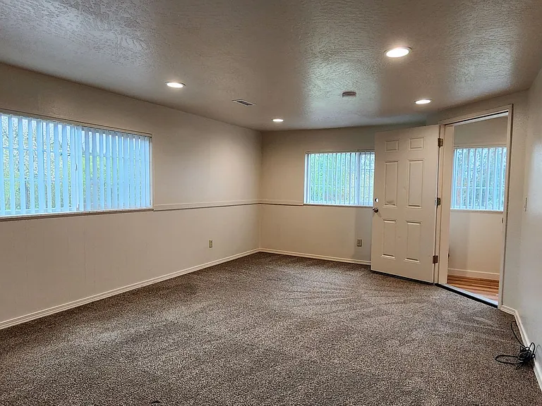 7020 SW Country Club Dr — Photo 37