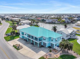 1893 Bay Shore Dr, Rockport, TX 78382