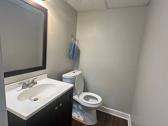 4th image of 335 E Tulip Dr