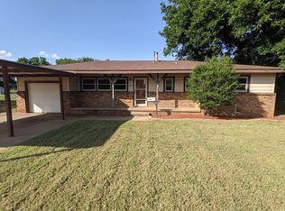 1009 Shady Ln, Burkburnett, TX 76354