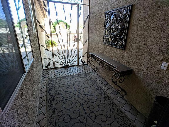 4th image of 39560 S Sand Crest Dr