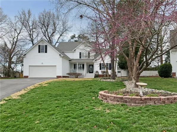 3718 Liberty Point Dr, Midlothian, VA 23112
