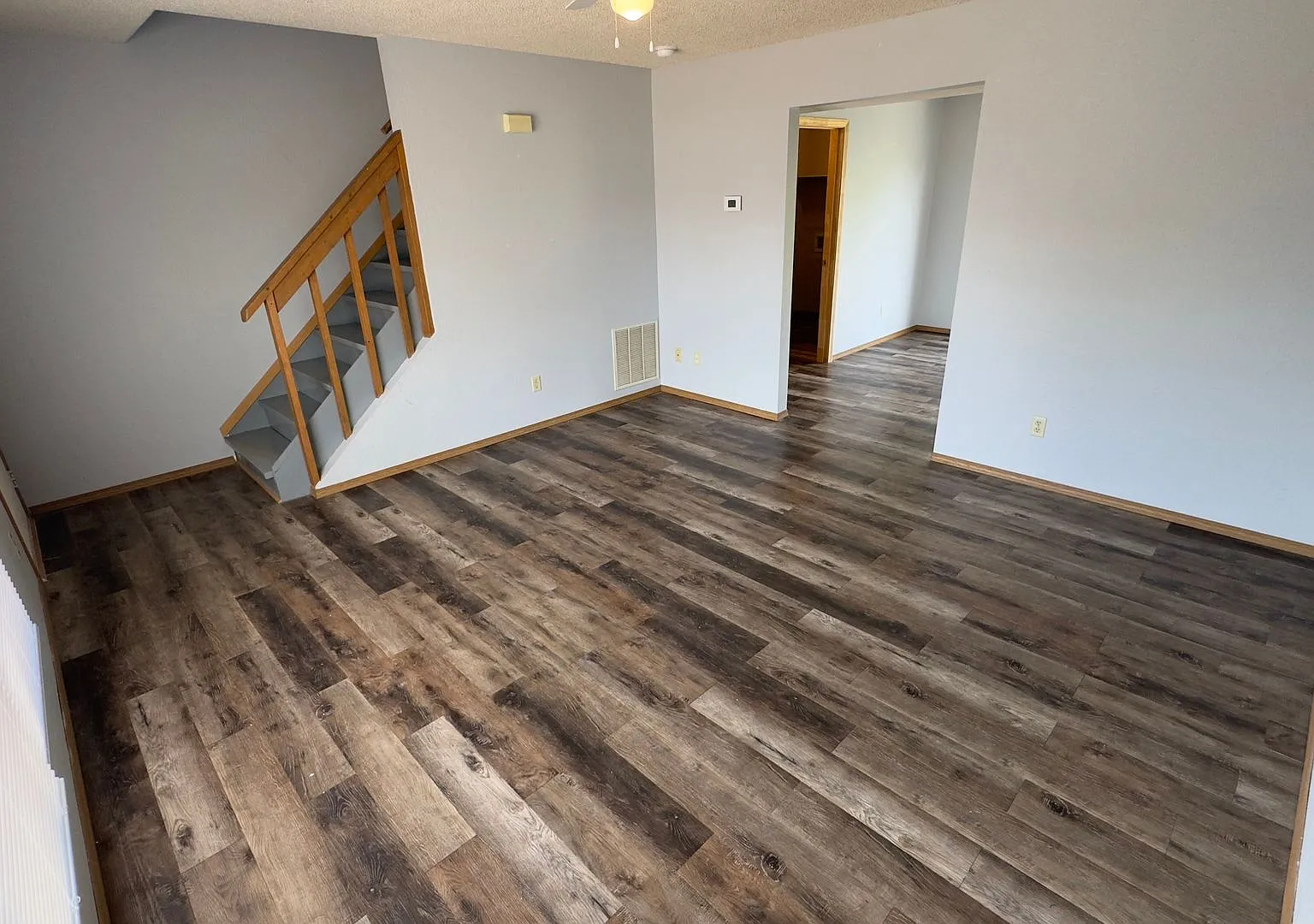 2 Bedroom 1.5 Bathroom Townhouse — Photo 4