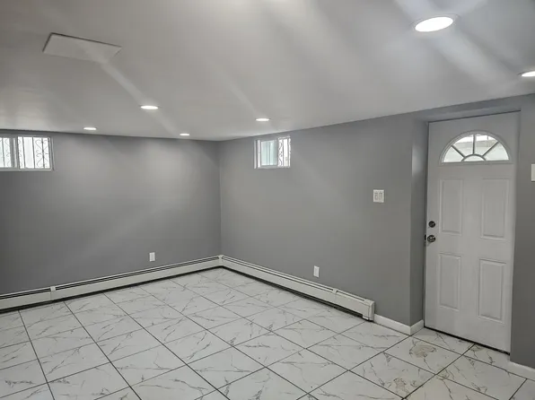 (undisclosed Address), Jamaica, NY 11434