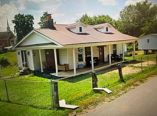 155 Palace St, Fort Gay, WV 25514