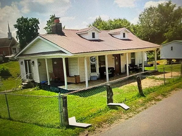 155 Palace St, Fort Gay, WV 25514