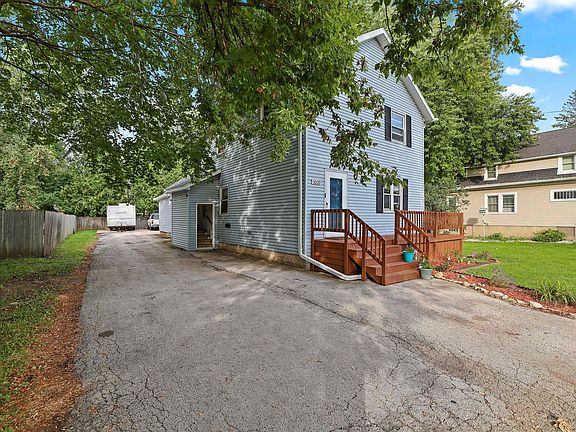 2nd image of 1020 Dousman St