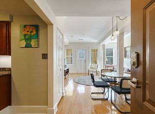 2855 Peachtree Rd NE APT 212, Atlanta, GA 30305