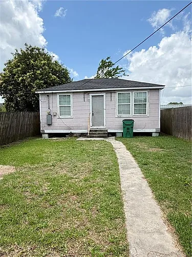 530 1/2 Avenue D Photo 1