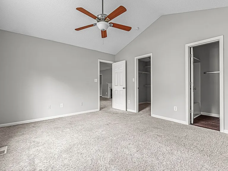 220 Wood Green Dr — Photo 10