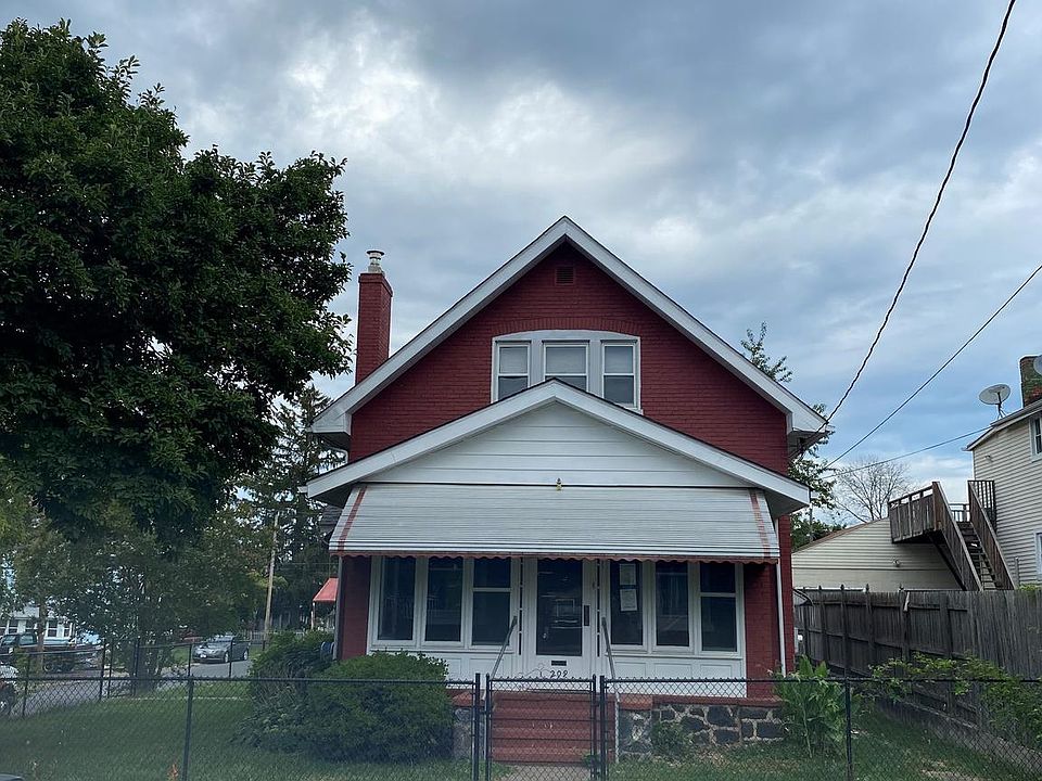 1st image of 209 Matthes Ave