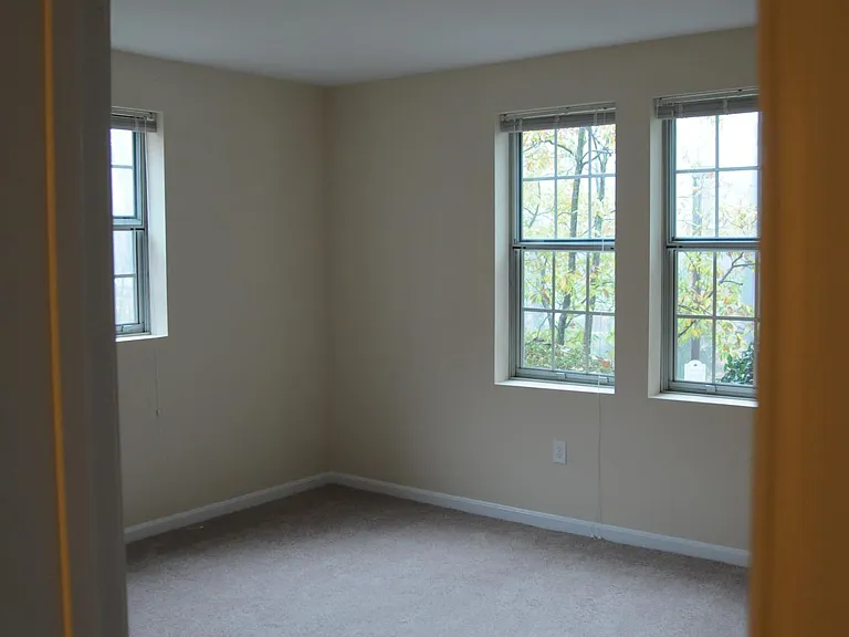 1813 N Rhodes St #4251 — Photo 12