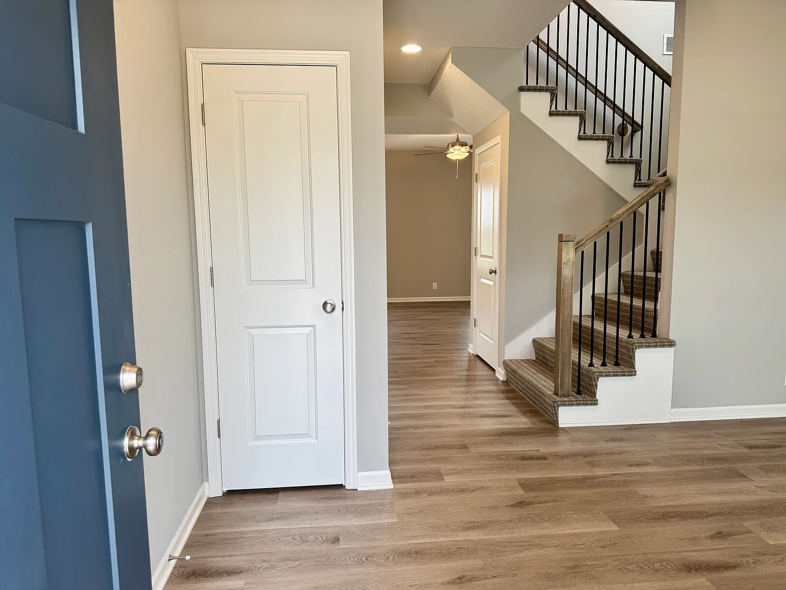 4 bed, 2042 sqft, $2,495 — Photo 3