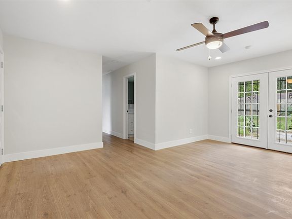 4th image of 11839 Shady Meadow St