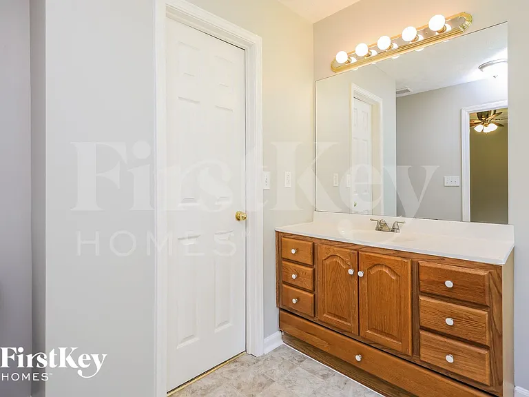 6029 Rose Ct — Photo 9