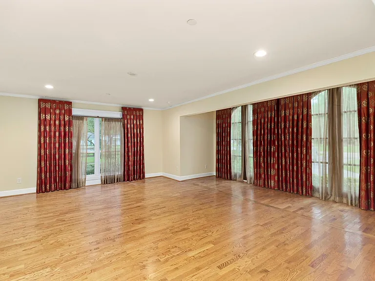 11518 Summerhill Ln — Photo 14