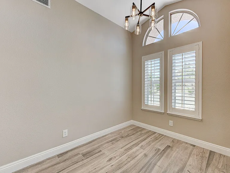 272 Comfort Dr — Photo 20