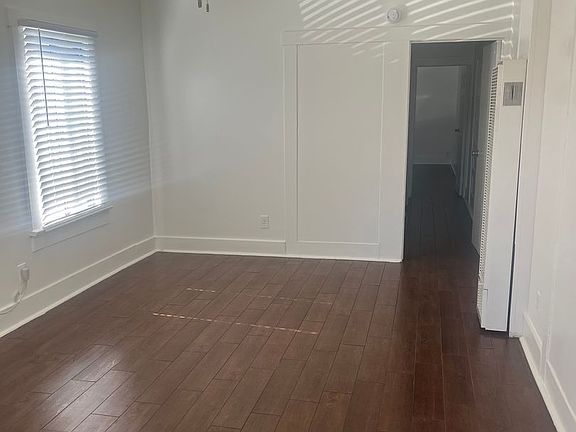 2nd image of 3365 Washington Ave #3367