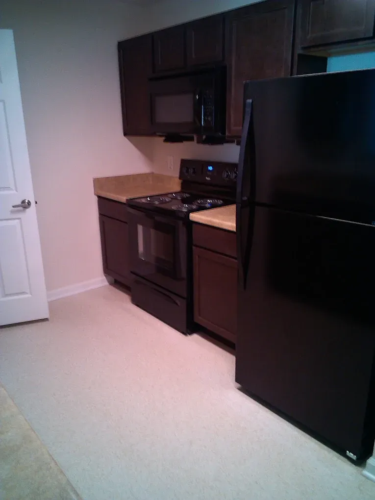 Sea Pointe Apartments — Photo 3