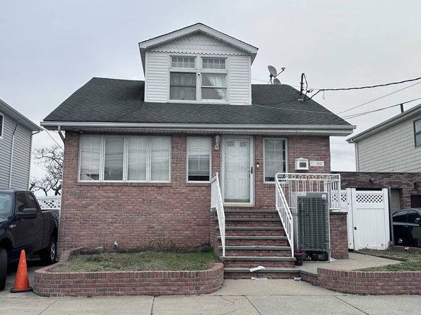 Queens NY Single Family Homes For Sale - 1659 Homes | Zillow