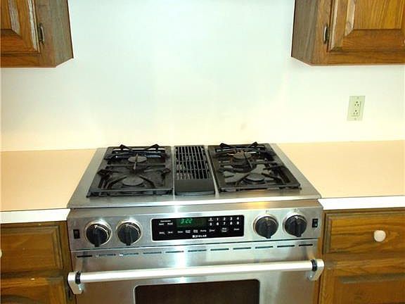 5th image of 1420 Oriole Ln