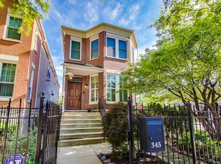 345 W Evergreen Ave, Chicago, IL 60610