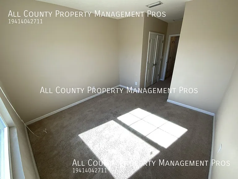 4464 Aqua Mirage St — Photo 11
