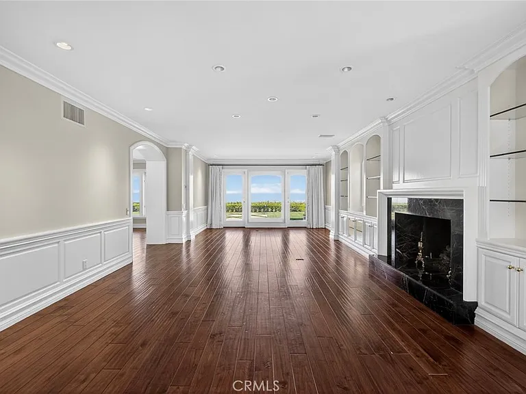 49 Cambria Dr — Photo 25