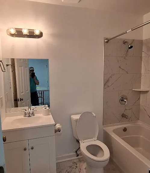 510 Plymouth Ln — Photo 7
