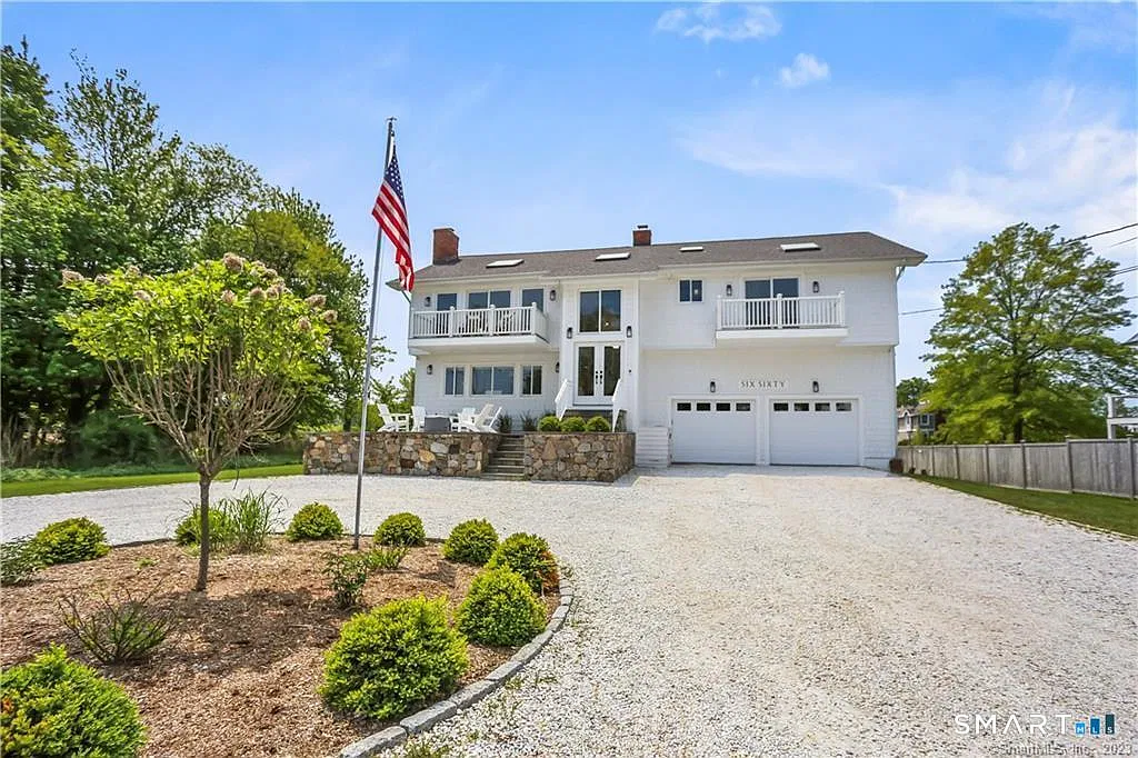 4 bed, 3.0 bath, 2542 sqft, $10,000 — Photo 1